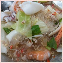 ปุ้ยยำริมทาง