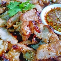 ข้าวคอหมูย่าง  1