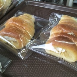 ขนมปัง ไส้ครีม
