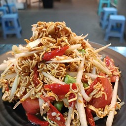 ตำปลาร้ามาม่ากรอบ