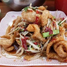 ตำซั่วปลาร้าแค๊ปหมู