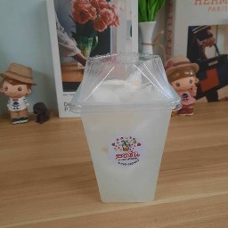 ร้าน สดชื่น  ชา กาแฟ ผลไม้สดปั่น