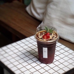 Red Velvet Black Coffee