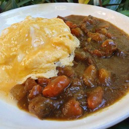 ข้าวแกงกะหรี่ไข่ข้น