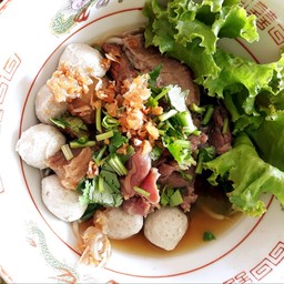 เกาเหลาเนื้อน้ำตก พิเศษ