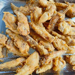 ไก่เขย่า