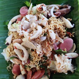 ยำมาม่ารวมมิตร