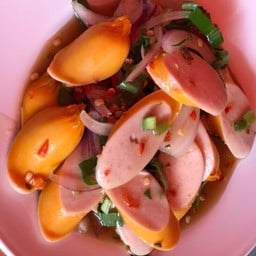 Long Meu Yam (ลงมือยำ)