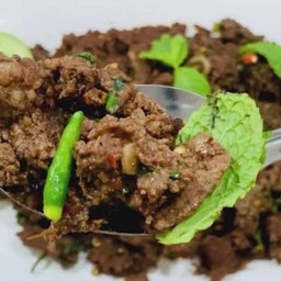 ก้อยคั่วเนื้อ