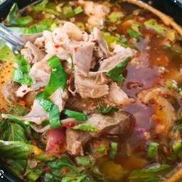 ต้มแซ่บเครื่องในหมู