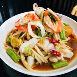 Papaya Salad With Seafood