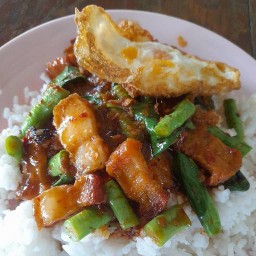 ครัวจอมขวัญ อาหารตามสั่ง ก๋วยเตี๋ยว