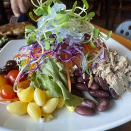 สลัดทูน่า