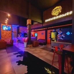 ShowRoom99