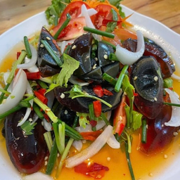 ยำไข่เยี่ยวม้า