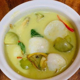 เขียวหวานลูกชิ้นปลาเฉพาะน้ำยา