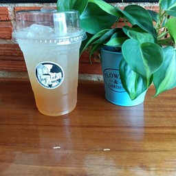 น้ำผึ้งมะนาวโซดา(มะนาวสด)