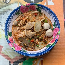 ก๋วยเตี๋ยวป้าแจ๊ว