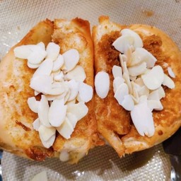 เนย-น้ำตาลอัลมอนต์