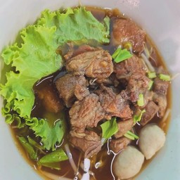 ก๋วยเตี๋ยวหมูตุ๋น