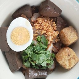 แอนก๋วยจั๊บหมูน้ำข้น