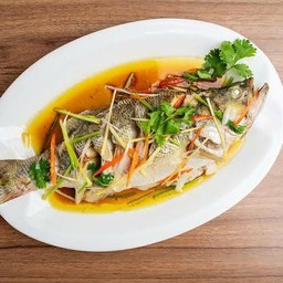 ปลากะพงนึ่งซีอิ๊ว