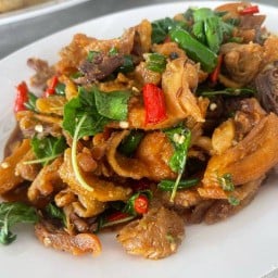 ธัญรส ก๋วยเตี๋ยวเนื้อ เครือสหพัฒน์ 覃雅脶思 泰国面条