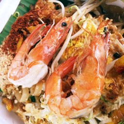 หอยทอด ผัดไท คั่วไก่ คุณนายเอ