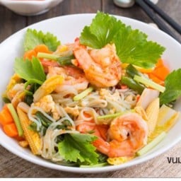 The Yum ( เดอะ ยำ )