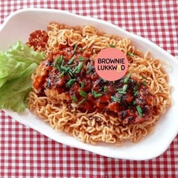 บะหมี่บอนชอนไก่กรอบ