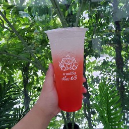 สตอเบอรี่โซดา