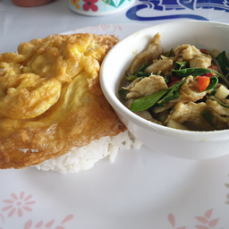 ข้าวไข่เจียวเขียวหวานไก่.