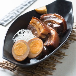 Kurobuta Kakuni หมูพะโล้ญี่ปุ่น