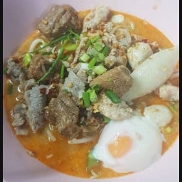 ต.โต้ง ก๋วยเตี๋ยวไข่ต้มยำ