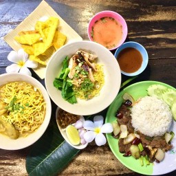 ร้านอาหาร รอฟีอีย์ ฮาลาล