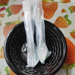 ถ้วย ช้อน-ส้อม ชุดละ