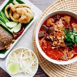 ขนมจีนบุฟเฟต์ โคโค่บาร์โลโล่ คาเฟ่ & เรสเตอรองท์