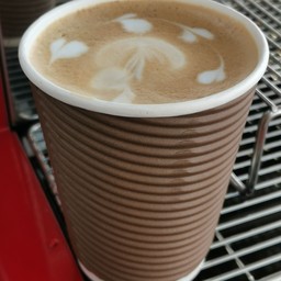 ลาเต้ร้อน