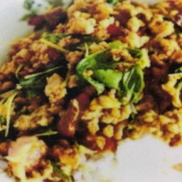ข้าวกะเพราหมู,ไก่