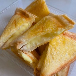 ปังปิ้งแซนด์วิช เนย+วานิลาคัสตาร์ด.