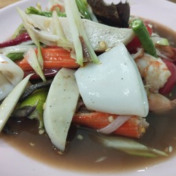 ส้มตำทะเลรวม