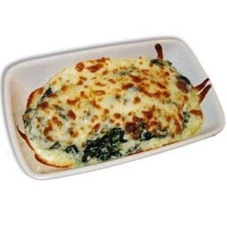 ผักโขมอบชีส (Cheesy spinach)