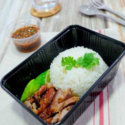 ข้าวหน้าหมูย่าง รสชาติสมุนไพร