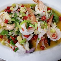 ยำกุ้งสด