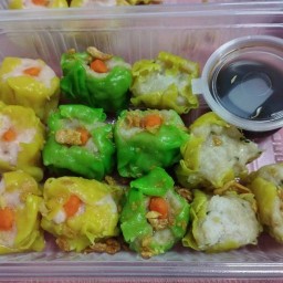 ขนมจีบคุณเขม นิรันดร์คอนโด101