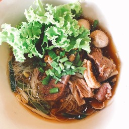 ก๋วยเตี๋ยวเนื้อ