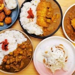 Uncle Bear (อังเคิลแบร์) ข้าวแกงกะหรี่ญี่ปุ่น ไก่ทอดต๊อกป๊อกกี ไก่เกาหลี ดงบุริ เกี้ยวซ่าทอด พฤกษาวิลล์97 (997/134)