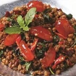 ข้าวกะเพราหมูสับไข่แดงเค็ม