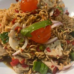 ตำมาม่าหมูยอ