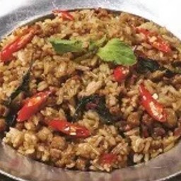 ข้าวกะเพราคลุกไก่สับ